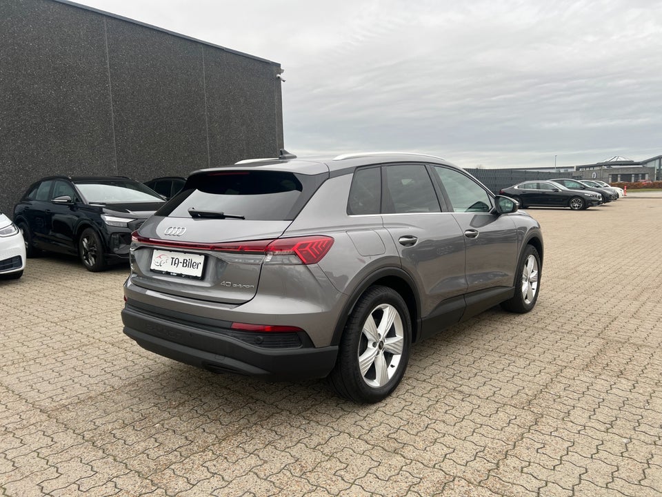 Audi Q4 e-tron 40 Advanced 5d