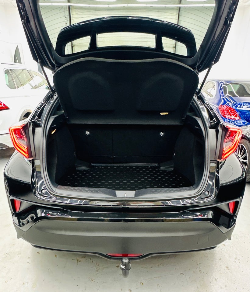 Toyota C-HR 1,8 Hybrid C-HIC CVT 5d