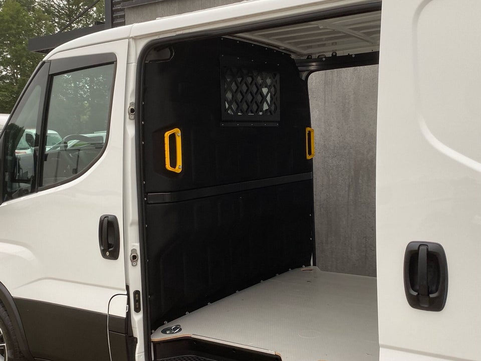 Iveco Daily 3,0 35S18 9m³ Van AG8