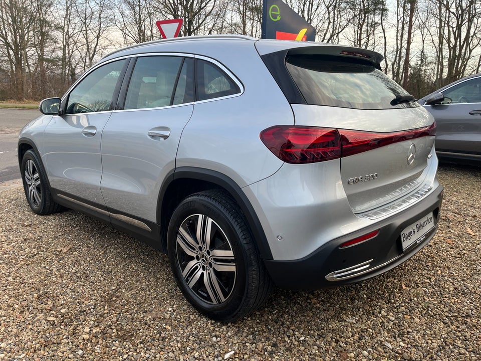 Mercedes EQA300 Progressive 4Matic 5d