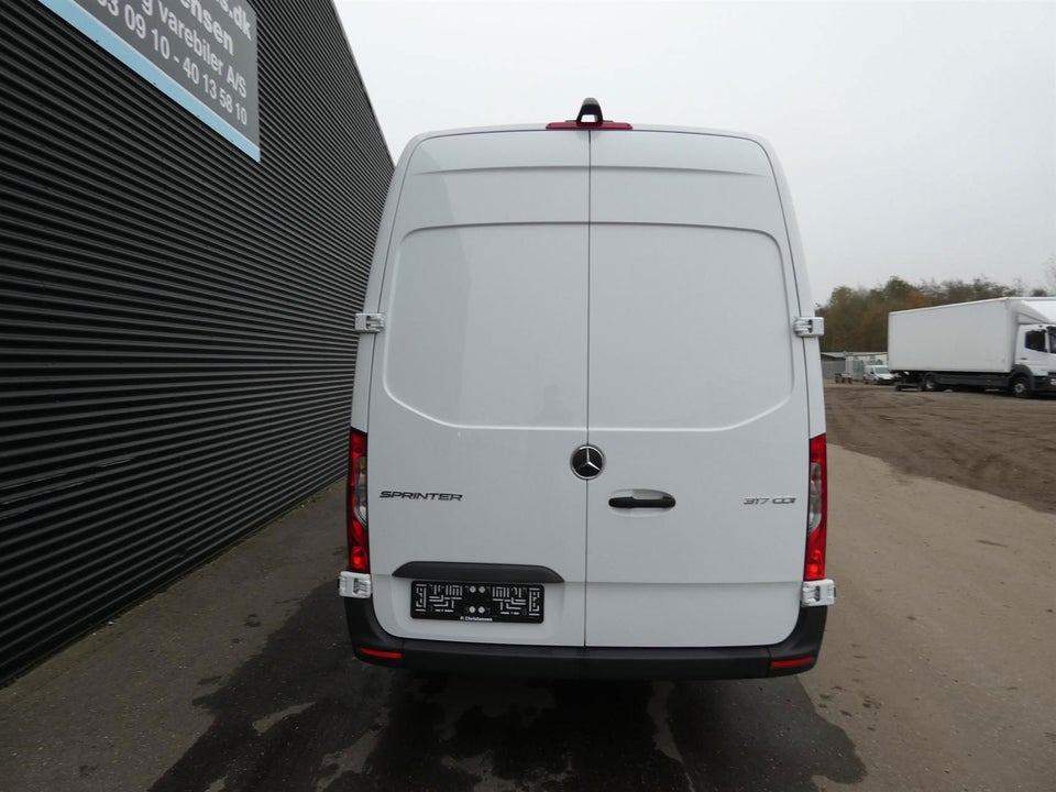 Mercedes Sprinter 317 2,0 CDi A4 Kassevogn aut. RWD