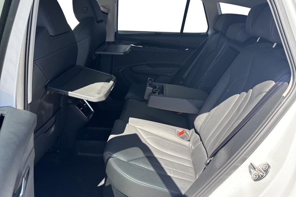 Skoda Enyaq 80 iV Suite 5d
