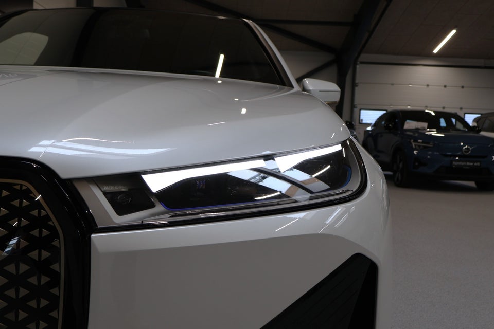 BMW iX xDrive40 M-Sport 5d