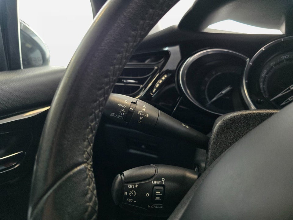 Citroën DS3 1,6 e-HDi 90 Style 3d