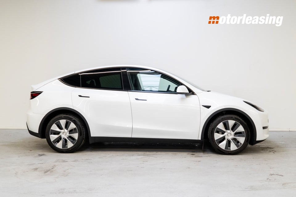 Tesla Model Y Long Range AWD 5d