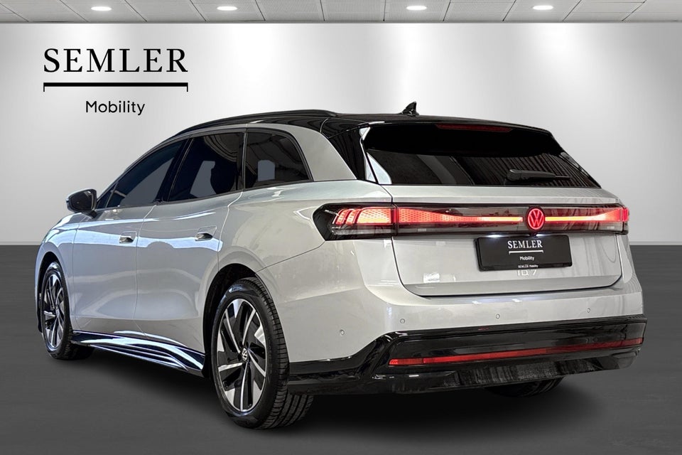 VW ID.7 77 Style+ Tourer 5d