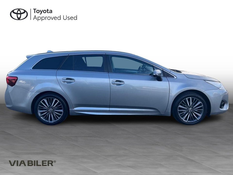 Toyota Avensis 1,8 VVT-i T2 Premium Touring Sports MDS 5d
