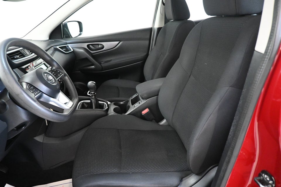 Nissan Qashqai 1,2 Dig-T 115 Visia 5d