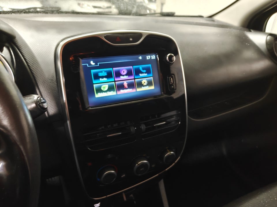 Renault Clio IV 1,5 dCi 90 Expression Sport Tourer 5d