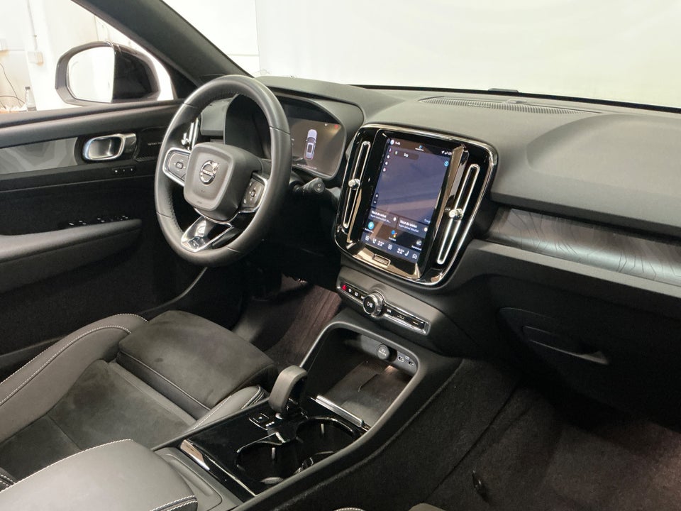 Volvo XC40 ReCharge Twin Ultimate 5d