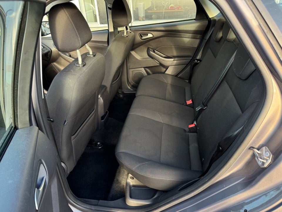 Ford Focus 1,0 SCTi 125 Business stc. aut. 5d