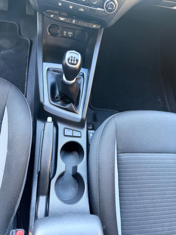 Hyundai i20 1,25 Vision+ 5d