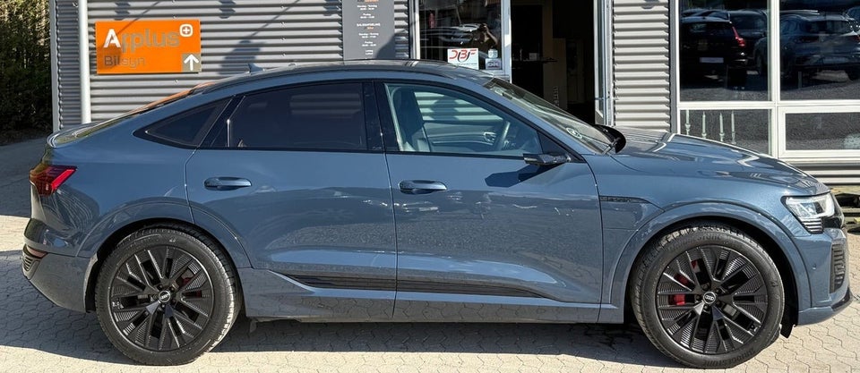 Audi Q8 e-tron 55 S-line Sportback quattro 5d