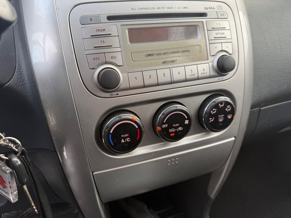 Suzuki Liana 1,6 GL aut. 5d