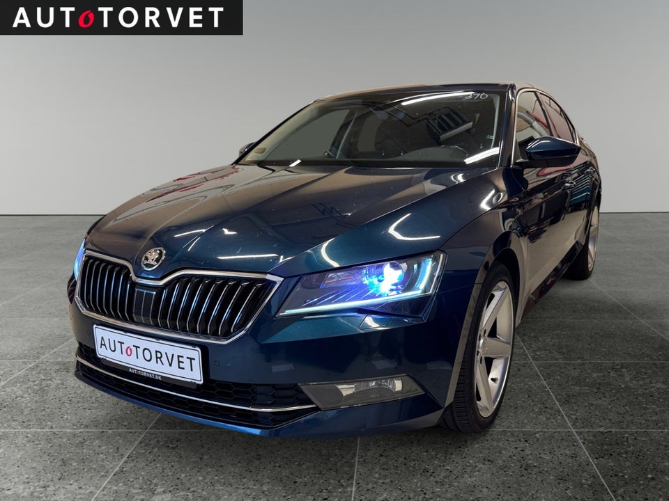 Skoda Superb 1,6 TDi 120 Style DSG 5d