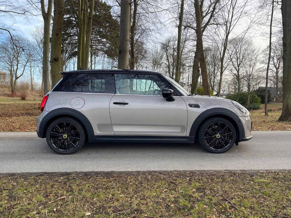 MINI Cooper SE Collection 3d