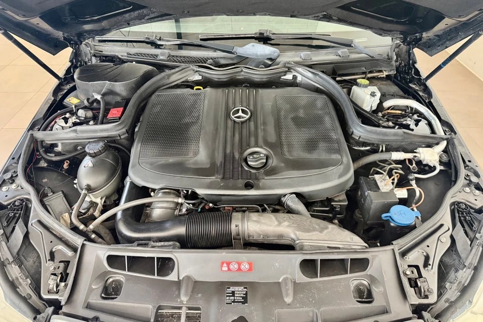 Mercedes C180 2,2 CDi BE 4d