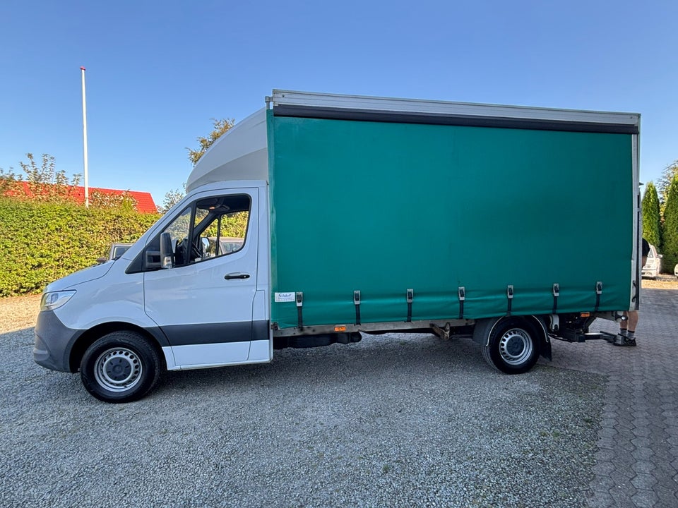 Mercedes Sprinter 319 3,0 CDi A3 Chassis aut. RWD 2d