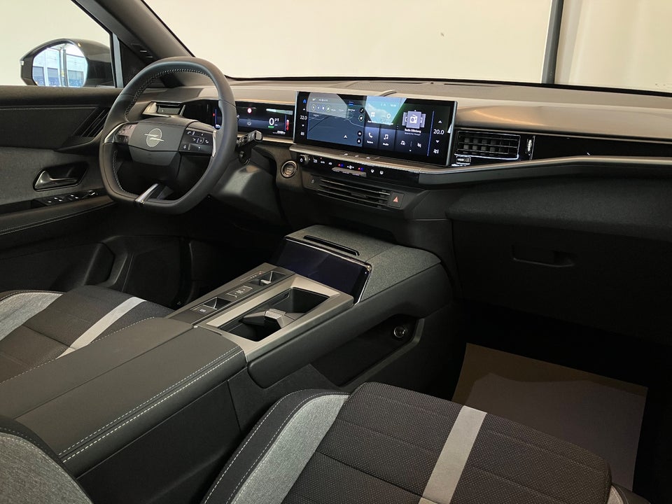 Opel Grandland-e 82 Edition 5d