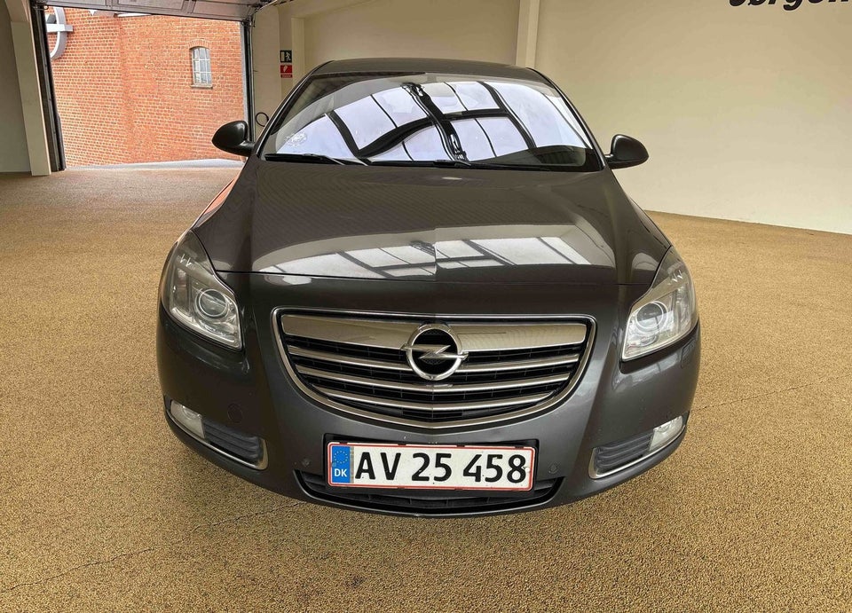 Opel Insignia 2,8 V6 Turbo Cosmo aut. 4x4 5d