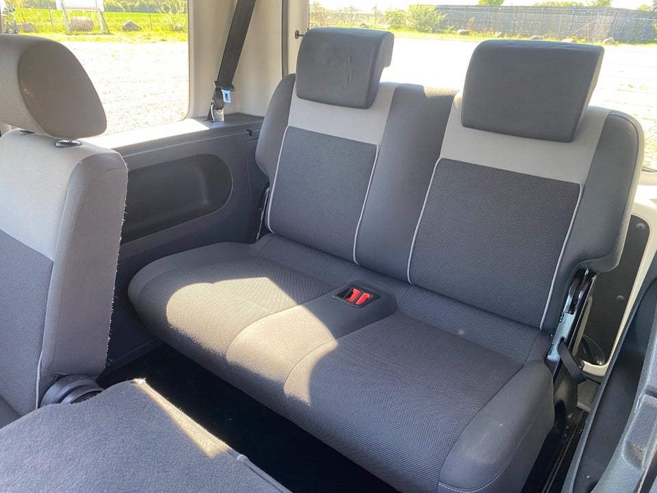 VW Caddy 1,2 TSi 85 Trendline 7prs 5d