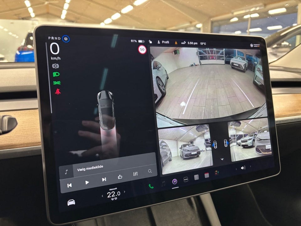 Tesla Model 3 Long Range AWD 4d