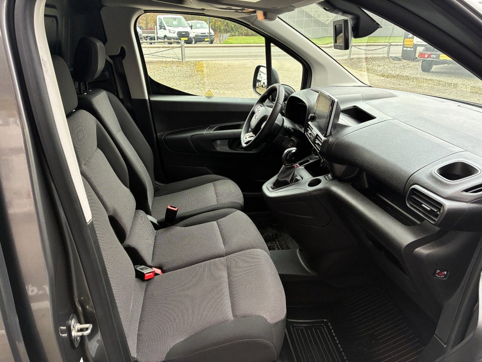 Toyota ProAce City 1,5 D 102 Medium Comfort 6d