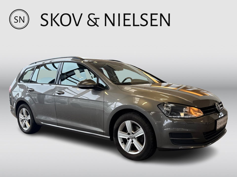 VW Golf VII 1,6 TDi 105 Comfortline Variant DSG BM 5d