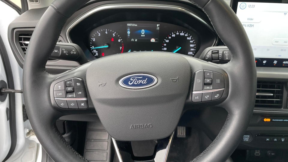 Ford Focus 1,0 EcoBoost mHEV Titanium 5d