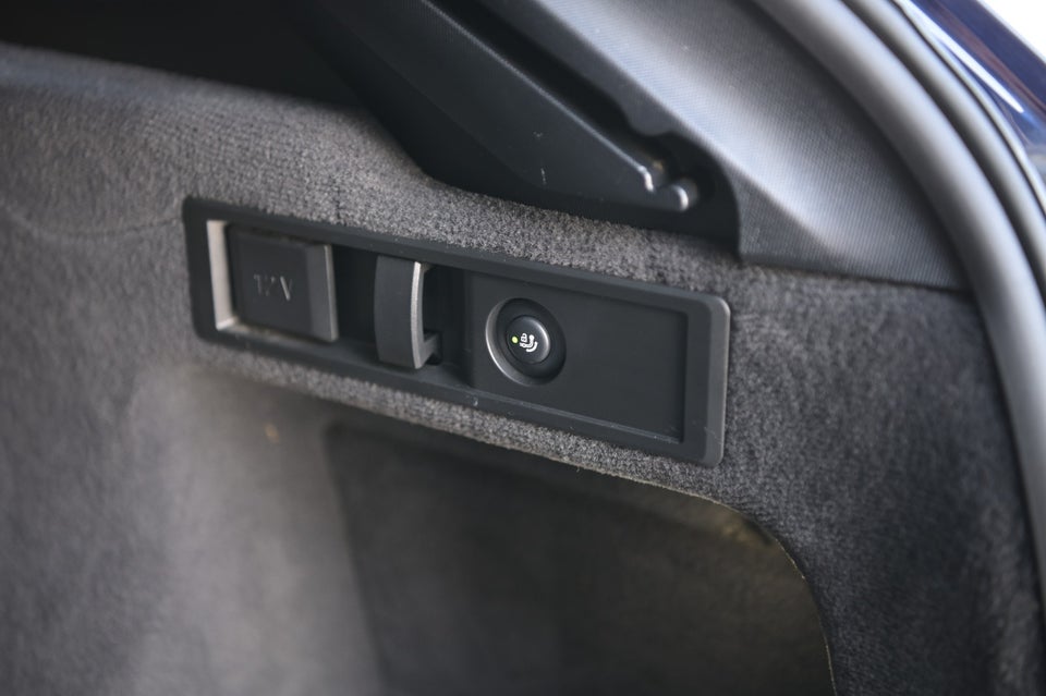 BMW 330e 2,0 Touring M-Sport aut. 5d
