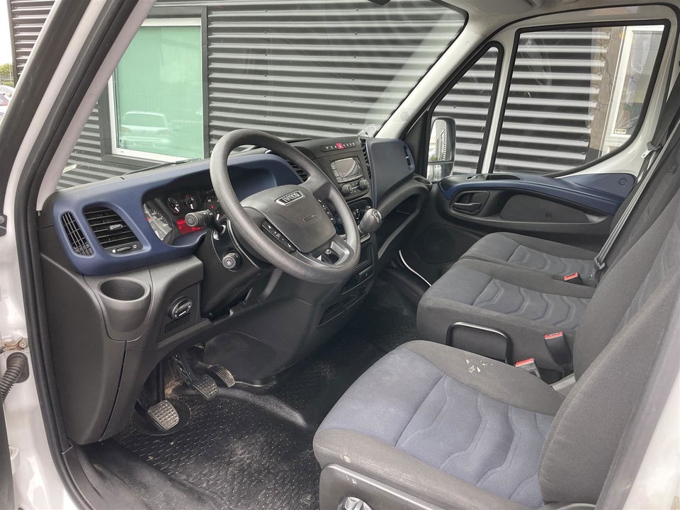 Iveco Daily 2,3 35S16 16m³ Van