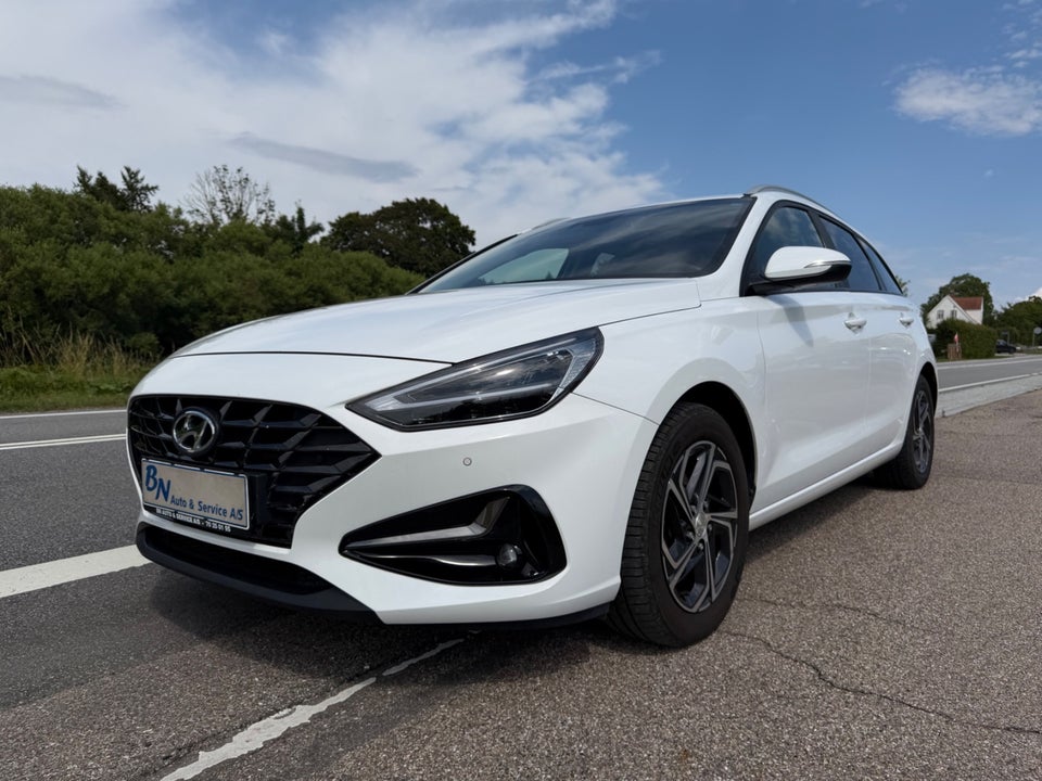 Hyundai i30 1,0 T-GDi Essential stc. DCT 5d