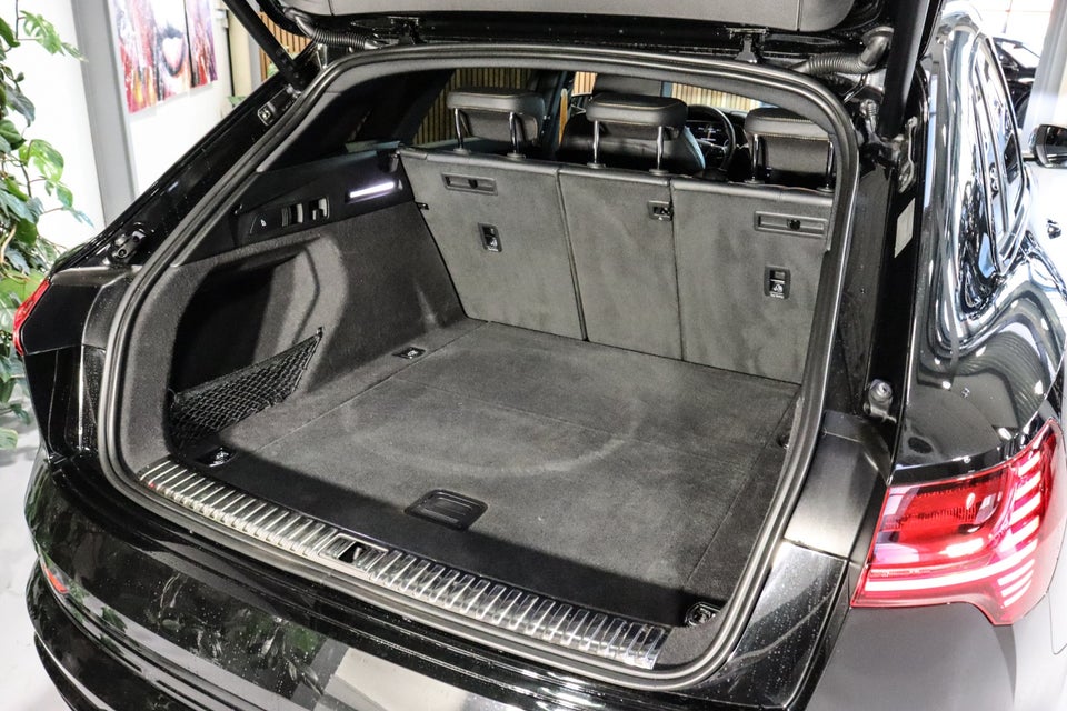 Audi e-tron 55 Black Edition S-line quattro 5d