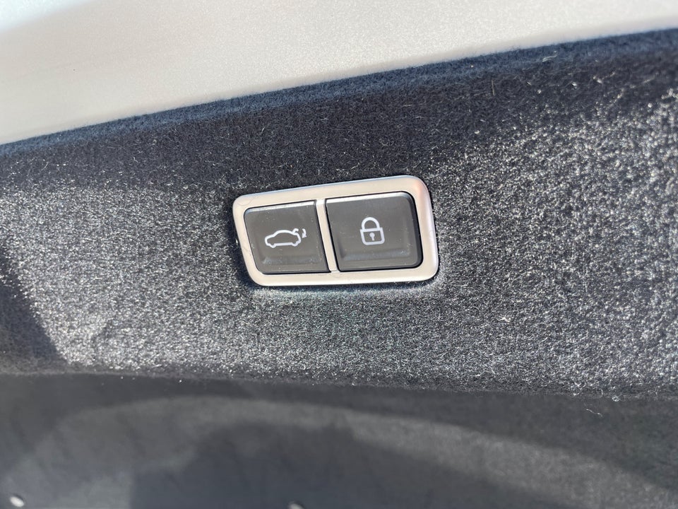 Hyundai Ioniq 6 77 Essential 4d