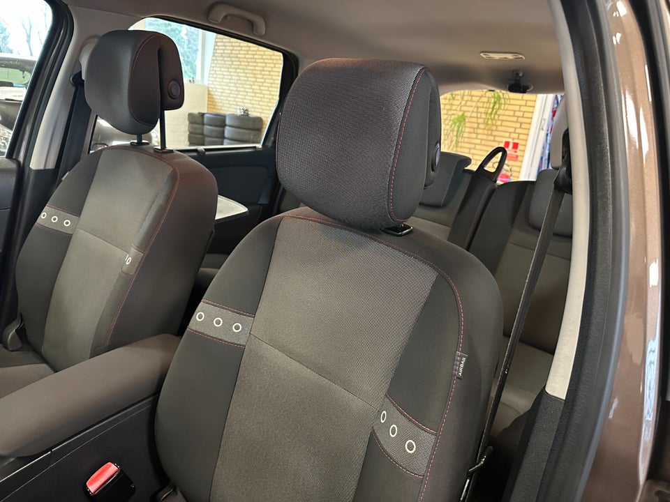 Renault Grand Scenic III 1,6 dCi 130 Dynamique 7prs 5d