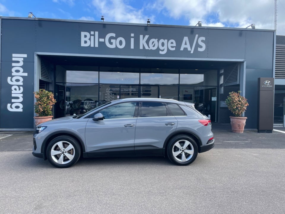 Audi Q4 e-tron 40  5d