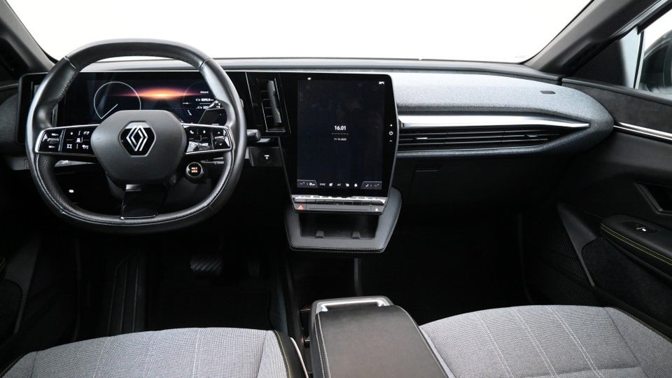 Renault Megane E-Tech 60 Techno 5d