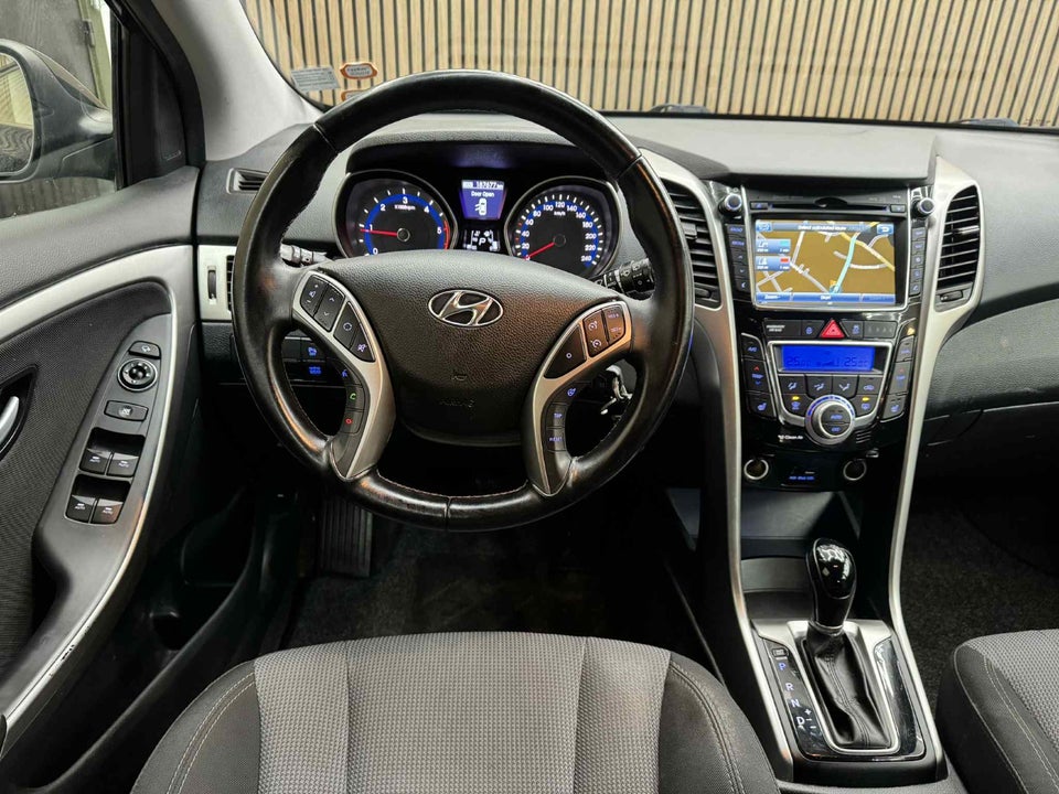 Hyundai i30 1,6 CRDi 128 Style aut. 5d