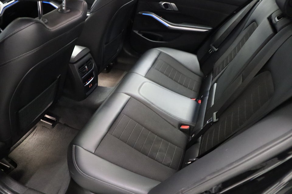 BMW 330e 2,0 Touring Sport Line aut. 5d