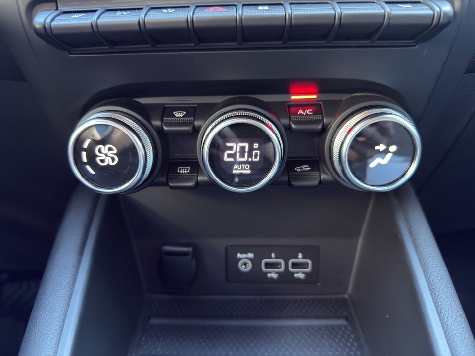 Renault Captur 1,6 E-Tech Intens 5d