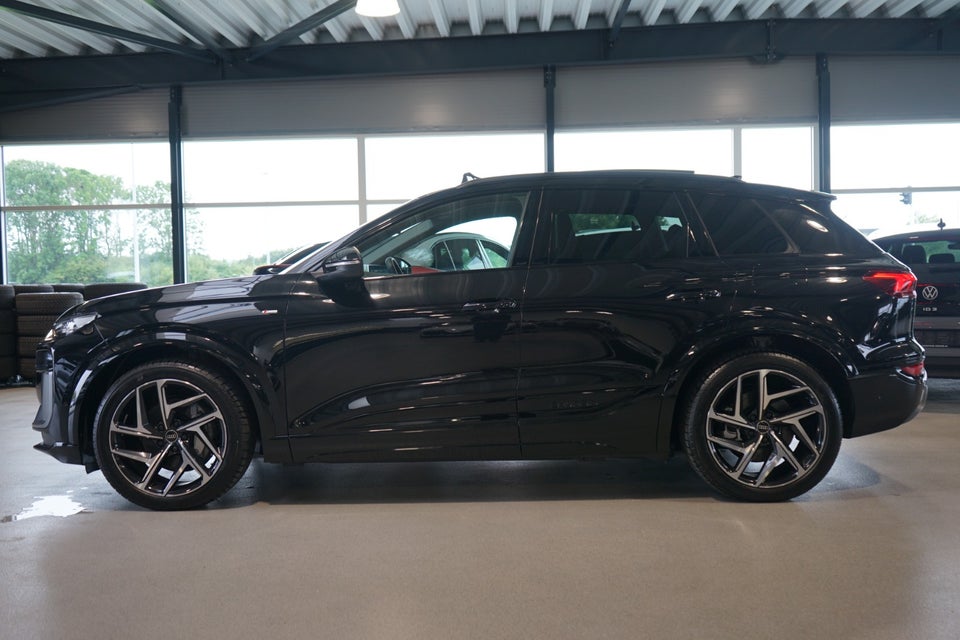 Audi Q6 e-tron S-line quattro 5d