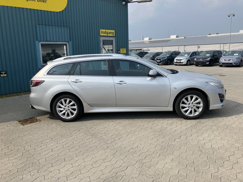 Mazda 6 2,0 Premium stc. 5d