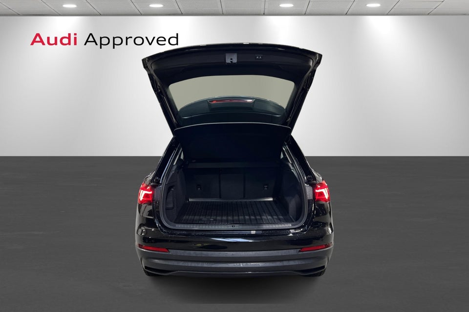 Audi Q3 45 TFSi e Attitude plus S-tr. 5d