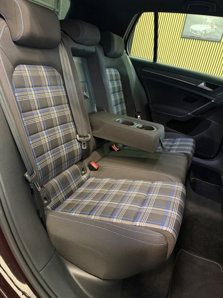 VW Golf VII 1,4 GTE DSG 5d