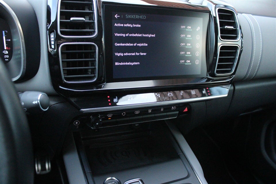 Citroën C5 Aircross 1,6 Hybrid Shine Sport EAT8 5d