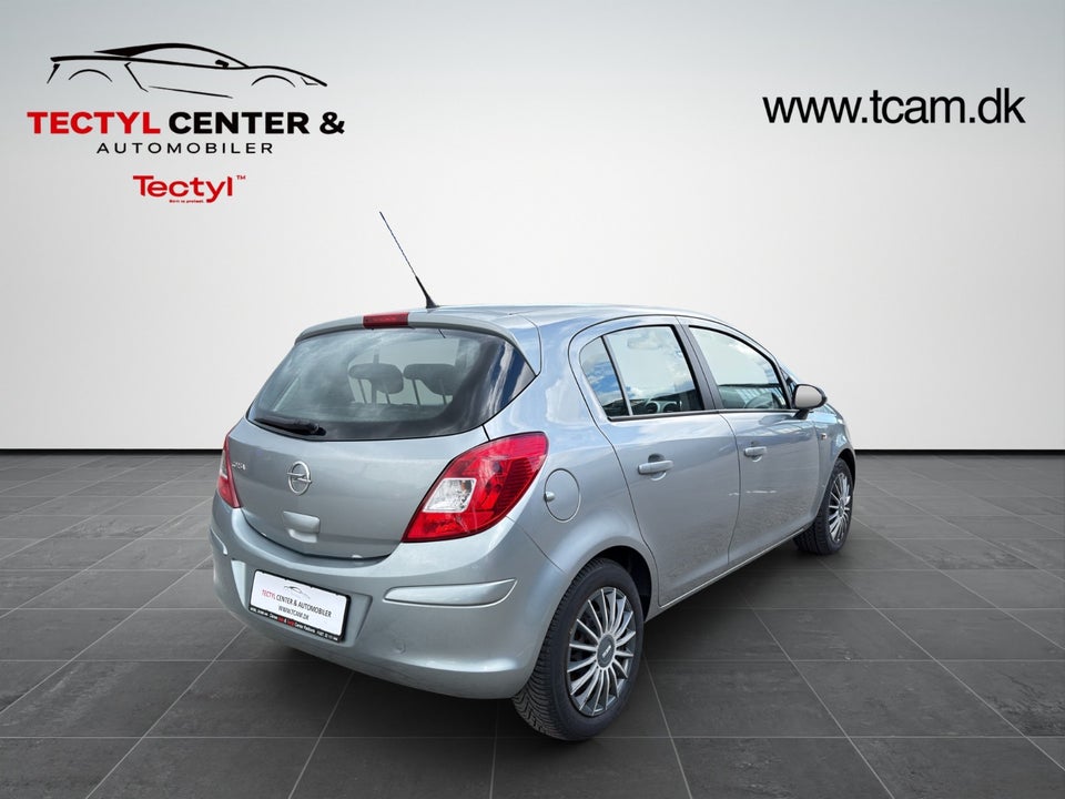 Opel Corsa 1,0 12V Enjoy 5d