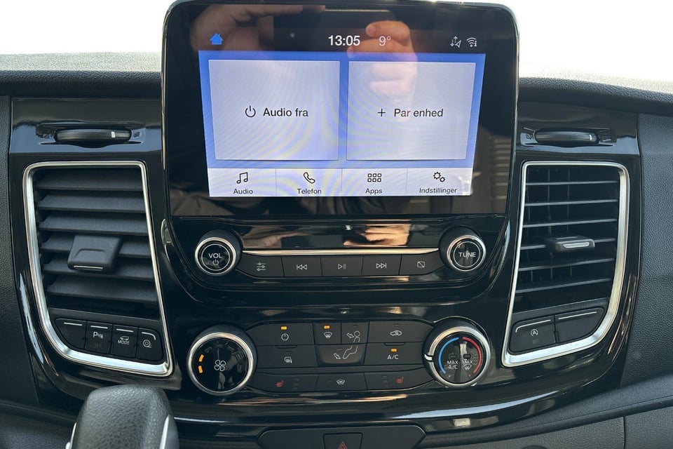 Ford Transit Custom 300 L2 2,0 EcoBlue Limited aut.