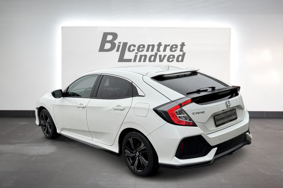 Honda Civic 1,0 VTEC Turbo Elegance 5d