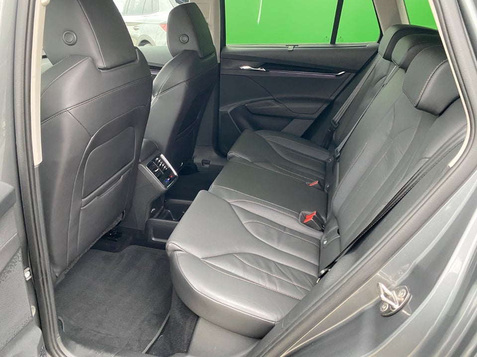 Skoda Enyaq 80 iV Plus Suite 5d