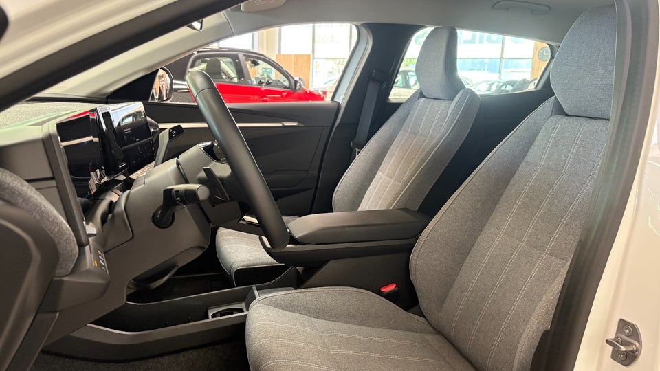 Renault Megane E-Tech 40 Equilibre 5d
